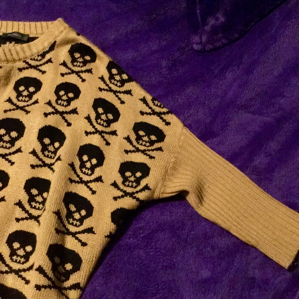 Bundle Of 3 Sweaters - image 6